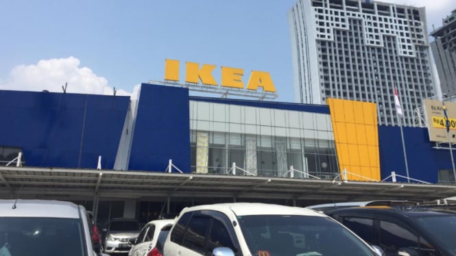 IKEA Sentul City, Bogor, Jawa Barat.
