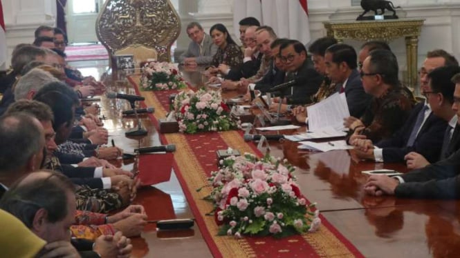 Jokowi bertemu delegasi UE-Asean Business Council.