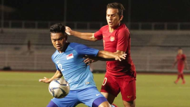 Pertandingan antara Timnas U-22 menghadapi Singapura