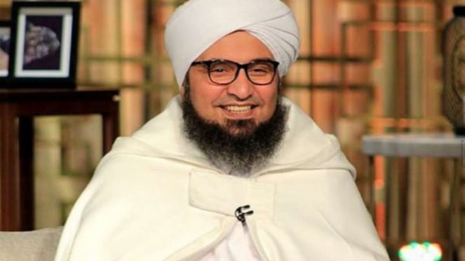 Al Habib Ali Zainal Abidin Al Jufri.
