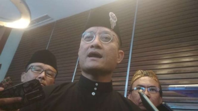 Menteri Sosial Juliari Batubara di Sarasehan Nasional Kearifan Lokal di Surabaya, Jawa Timur, pada Rabu, 4 Desember 2019.