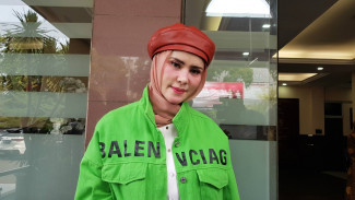 Angel Lelga: Vicky Prasetyo Memenjarakan Dirinya Sendiri