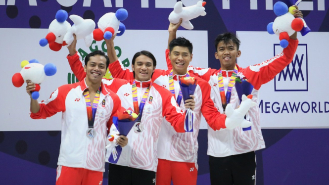 Kuartet perenang andalan Indonesia raih perak 4x100 meter gaya ganti putra