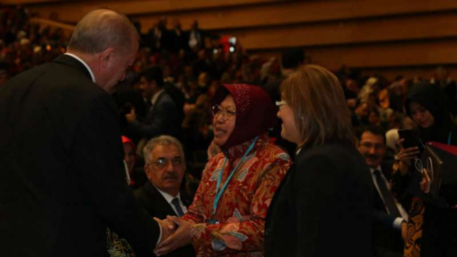 Wali Kota Tri Rismaharini bertemu dengan Presiden Turki Tayyip Erdogan