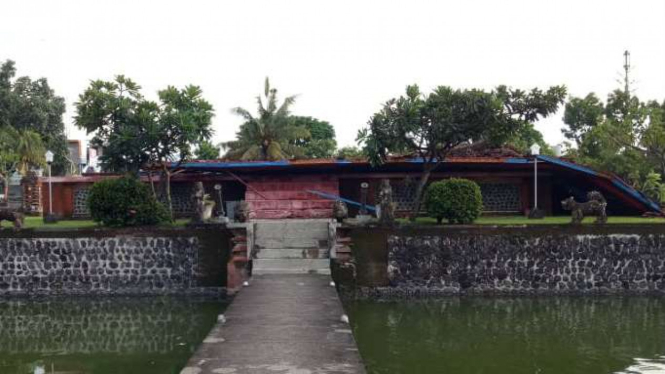 Situs bersejarah di Mataram.