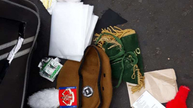 Isi tas mencurigakan yang ditemukan di sekitar kawasan Masjid Istiqlal.