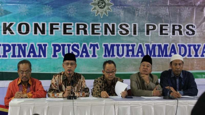 Ketua Umum PP Muhammadiyah Prof. Dr. Haedar Nashir saat jumpa pers di Yogyakarta