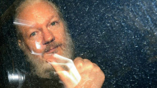 100 Dokter Minta Pendiri Wikileaks Julian Assange Dibawa ke Australia