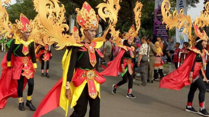 Parade budaya akhir tahun di Tangerang