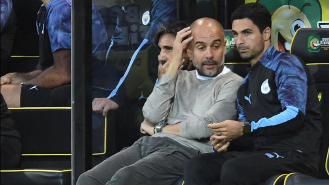 Asisten manajer Manchester City, Mikel Arteta. (kanan) 