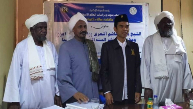 Sidang Promosi Doktor Ustadz Abdul Somad di Oumdurman Islamic University, Sudan.