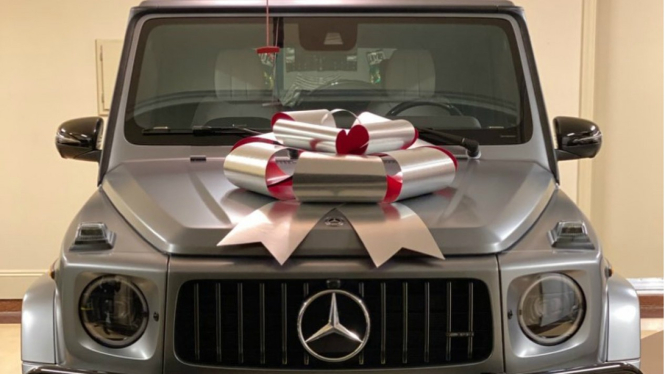 Kado Natal untuk putri petinju Floyd Mayweather, Iyanna sebuah Mercedes G63