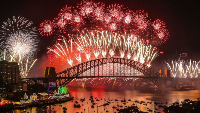 Sydney`s New Year fireworks - pictured here in 2018 - generate millions for the economy - Getty Images
