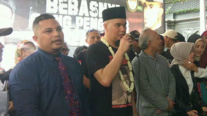 Ahmad Dhani usai bebas dari penjara