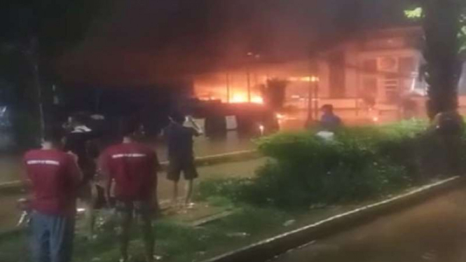 SPBU Shell di kawasan Daan Mogot, Jakarta Barat terbakar