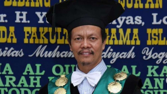 Prof. Dr. KH. Yunahar Ilyas