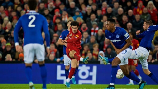 Pemain Liverpool, Curtis Jones saat melawan Everton