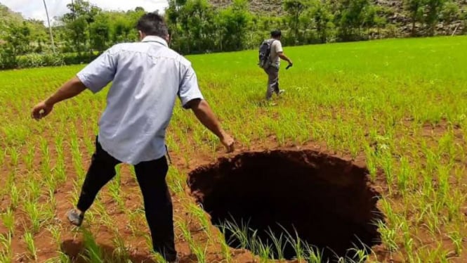 Fenomena sinkhole di Gunung Kidul, DIY