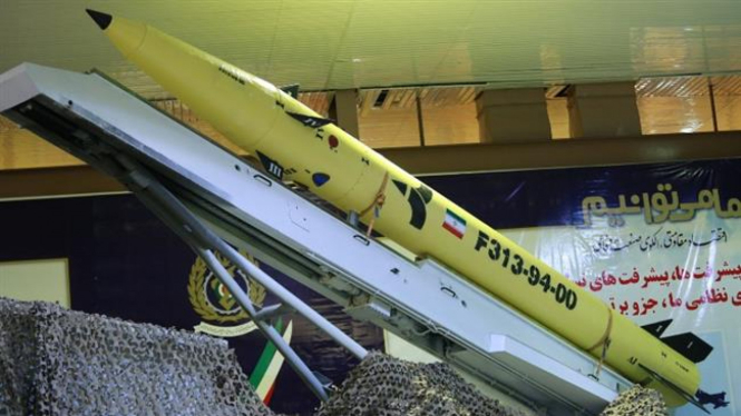 Rudal Fateh 313 milik Iran gempur pangkalan militer AS di Irak 8 Januari 2020.