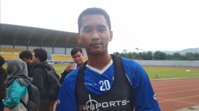 Striker baru Persib Bandung, Beni Oktovianto. 