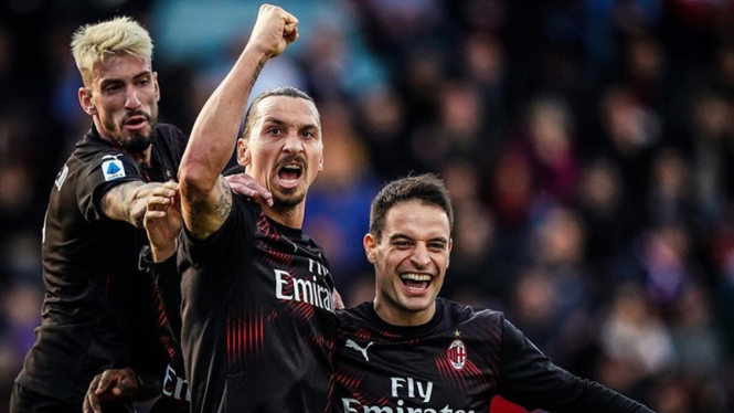Zlatan Ibrahimovic mencetak gol untuk AC Milan