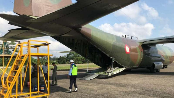 Pesawat Hercules TNI AU mendarat darurat