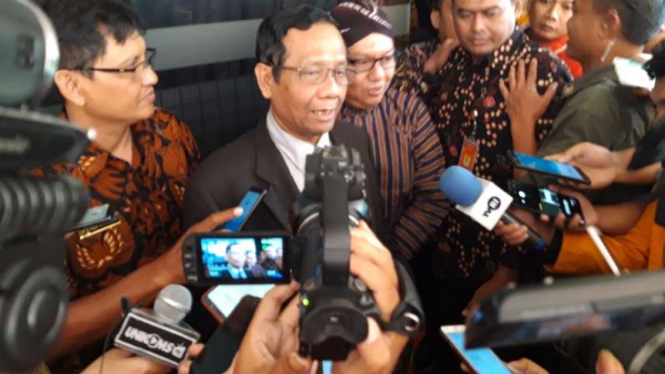 Menteri Koordinator Politik, Hukum, dan Keamanan, Mahfud MD.