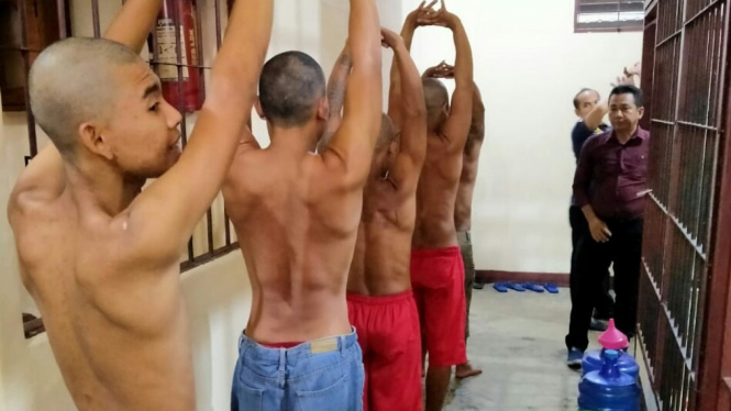 Tahanan Polres Landak saat olahraga
