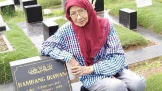 Ade Irawan Meninggal, Ponari Lamaran, hingga Helmy Yahya Dicopot