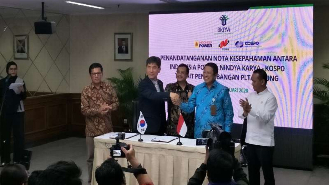 Kepala BKPM Bahlil Lahadalia menyaksikan MoU pembangunan PLTA