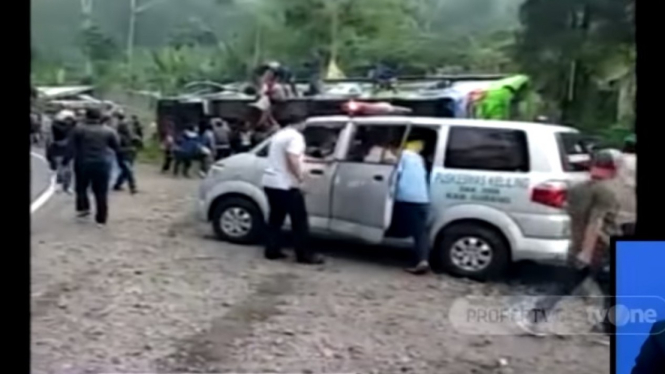 Kecelakaan bus di Ciater, Subang.