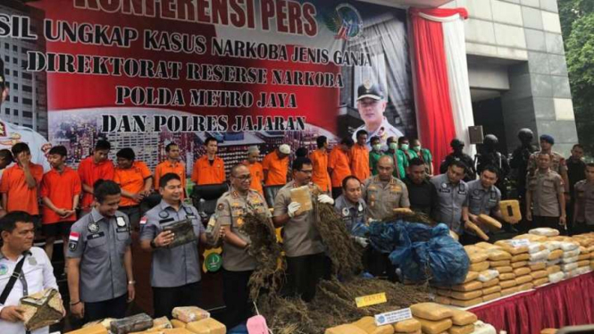 Polisi sita ribuan ton ganja, sumber ladangnya ada di Sumatera Utara.