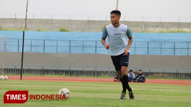 Roni Fatahilah mulai berlatih bersama Persela Lamongan, Selasa (21/1/2020). (FOTO: MFA Rohmatillah/ TIMES Indonesia)