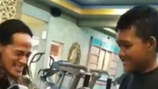 Mentor Diet dan Olahraga, Begini Perkenalan Ade Rai - Arya Permana