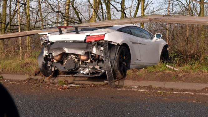 Lamborghini milik Sergio Romero.