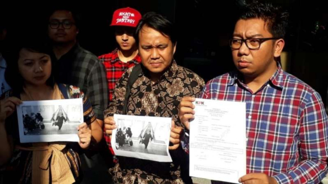 Koalisi Masyarakat Sipil laporkan Menkum HAM Yasonna Laoly ke KPK.