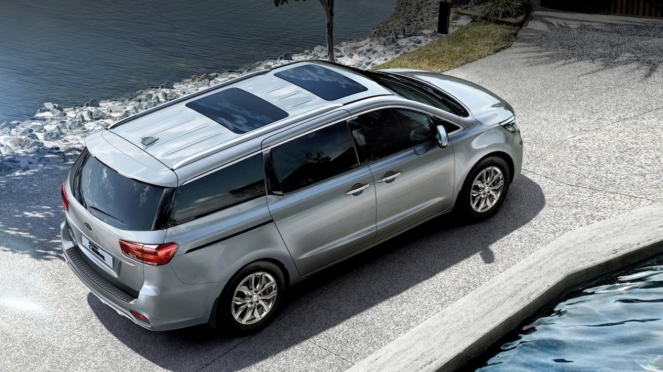 Kia Carnival edisi 2020