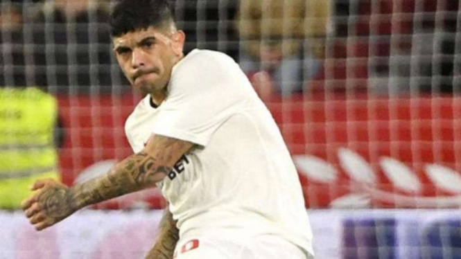 Gelandang Sevilla, Ever Banega.