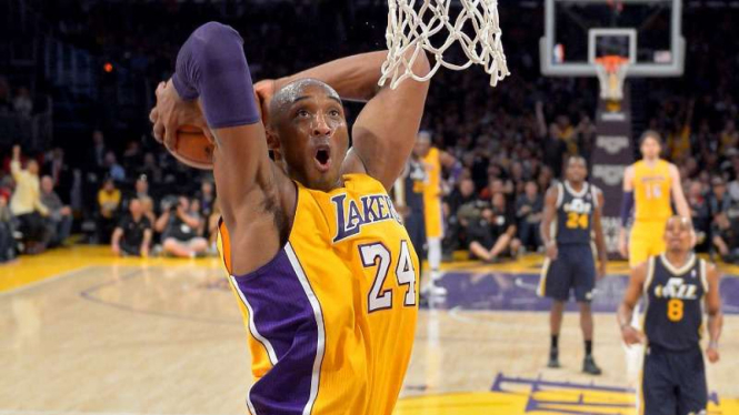 Mendiang Kobe Bryant saat masih membela Los Angeles Lakers