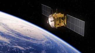 Starlink Berjatuhan dari Langit