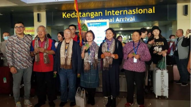 Masyarakat Sumbar menolak kedatangan turis asal China.