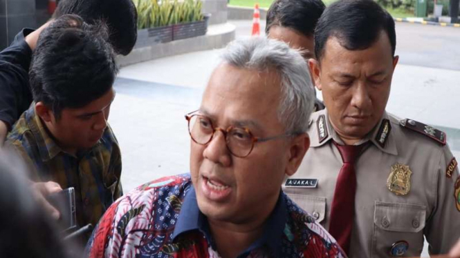 Ketua KPU Arief Budiman setelah diperiksa KPK, 28 Februari 2020.