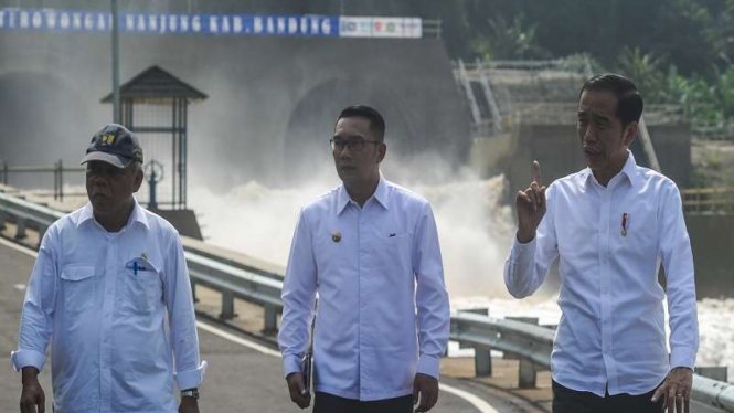 Presiden Joko Widodo saat peresmian Terowongan Air Nanjung di Margaasih, Bandung