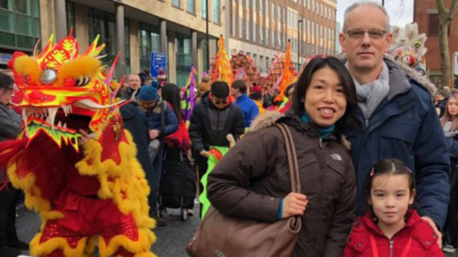 The Siddles travelled to Hubei to spend Chinese New Year with Sindy`s relatives - BBC