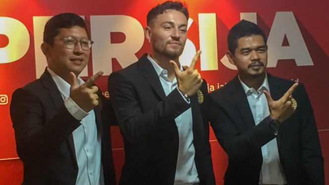 Persija Jakarta memperkenalkan Marc Klok