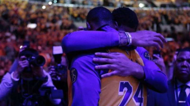 Suasana duka dalam duel LA Lakers vs Portland Trail Blazers.