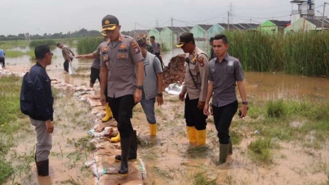 Kota dan Kabupaten Serang banjir