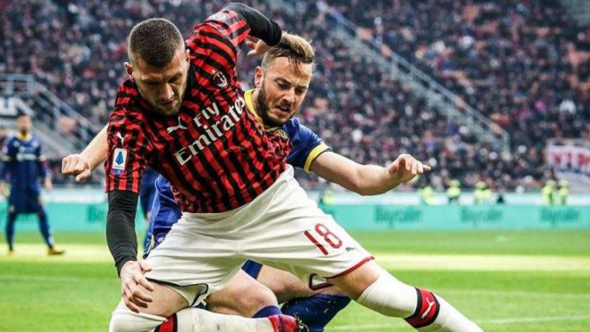Laga Serie A 2019/2020 antara AC Milan kontra Hellas Verona