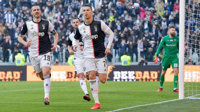 Megabintang Juventus, Cristiano Ronaldo merayakan gol