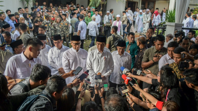Gus Sholah Meninggal Dunia, Presiden Jokowi Melayat